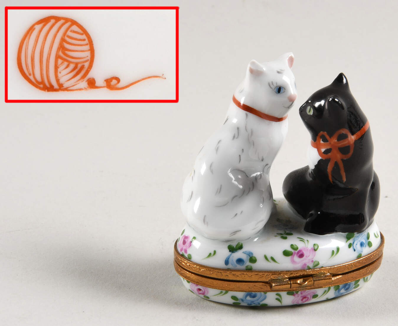 PEINT MAIN LIMOGES BOX Black Cat & White Cat W/Ribbon - Nb811, No Box by Peint Main-1