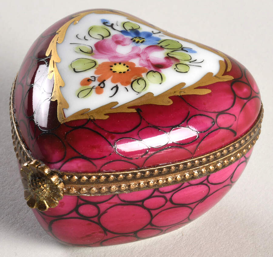 PEINT MAIN LIMOGES BOX Heart-Red,Black, Flowers,Gold  - Nb815, No Box by Peint Main-1