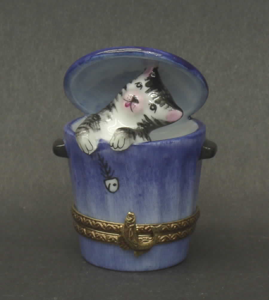 PEINT MAIN LIMOGES BOX Cat In Garbage Can - Boxed by Peint Main-1