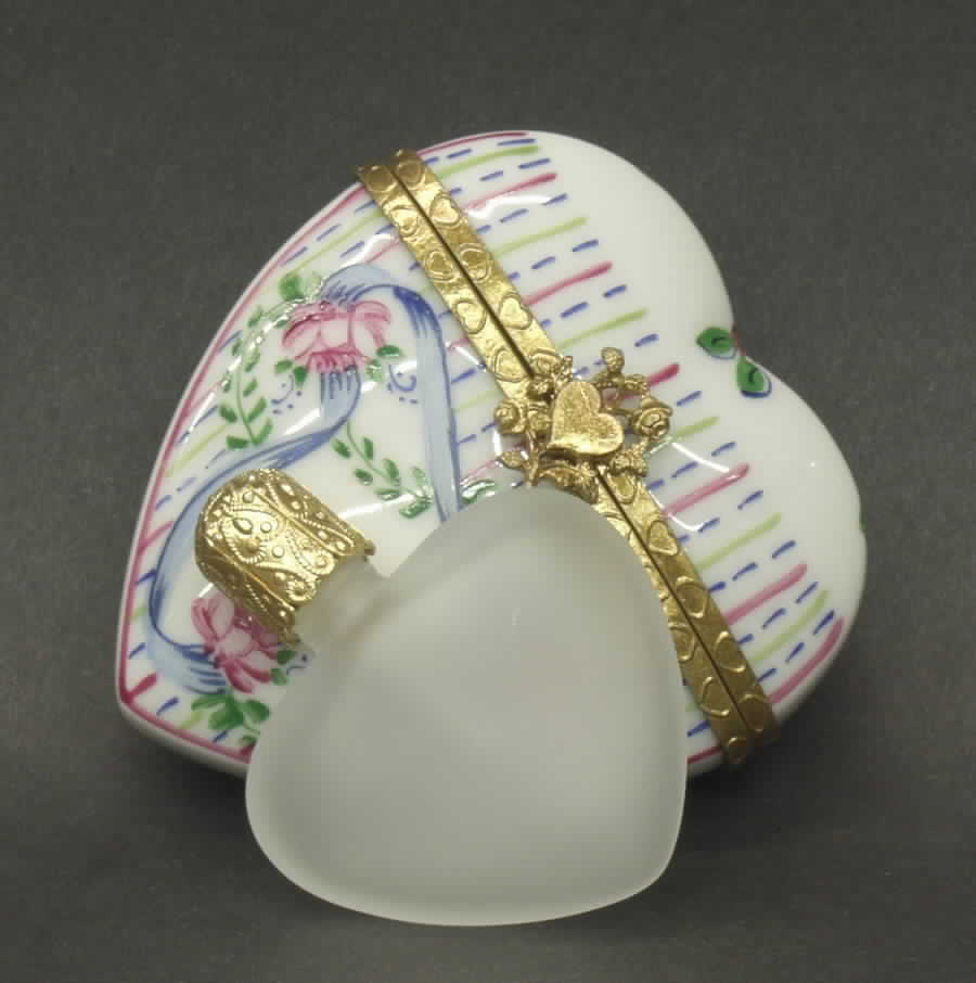 PEINT MAIN LIMOGES BOX Box-Heart W/ Flacon - Boxed by Peint Main-1