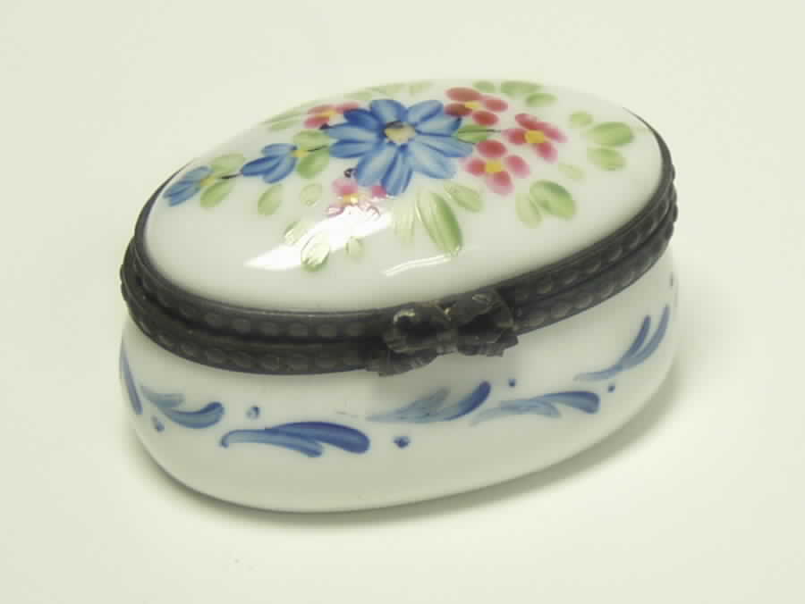 PEINT MAIN LIMOGES BOX Oval Box - No Box by Peint Main-1