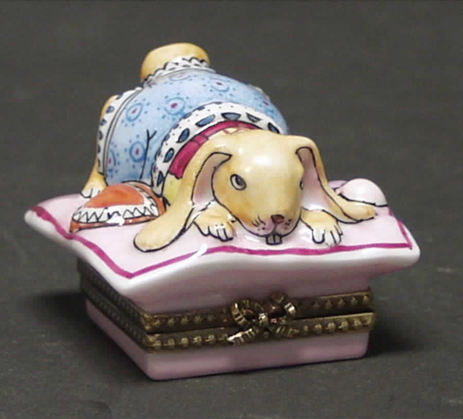 PEINT MAIN LIMOGES BOX Rabbit On Pink Pillow - No Box by Peint Main-1