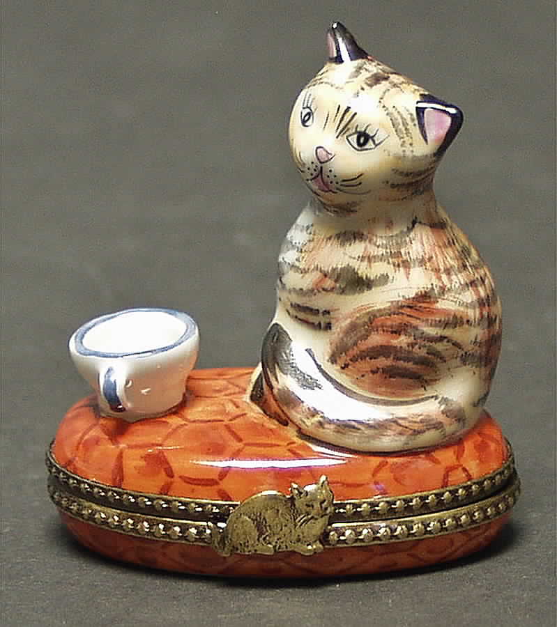 PEINT MAIN LIMOGES BOX Cat With Bowl - No Box by Peint Main-1