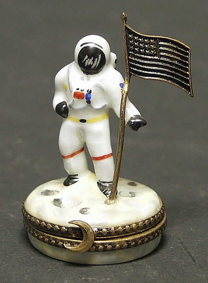 PEINT MAIN LIMOGES BOX Neil Armstrong - No Box by Peint Main-1