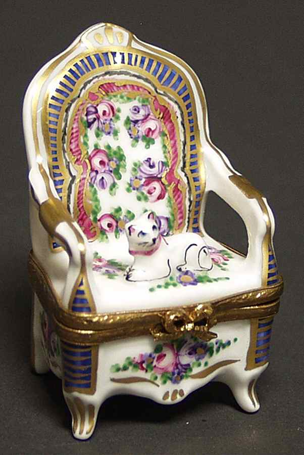 PEINT MAIN LIMOGES BOX Cat In Chair - Boxed by Peint Main-1