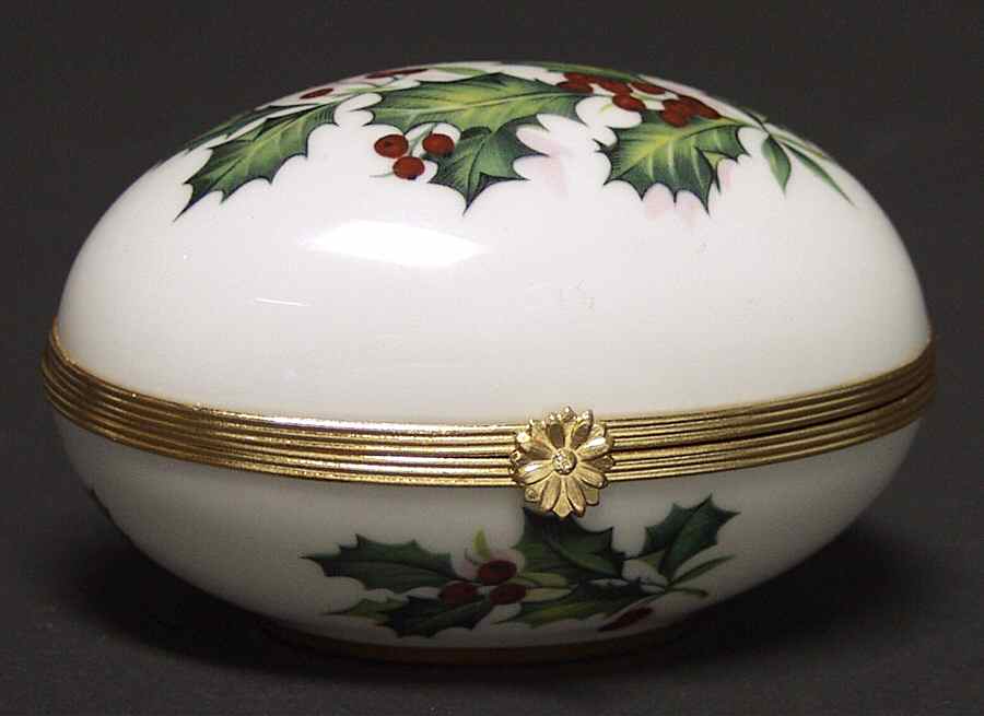 PEINT MAIN LIMOGES BOX Holly Egg - No Box by Peint Main-1