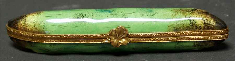 PEINT MAIN LIMOGES BOX Pea Pod - No Box by Peint Main-1