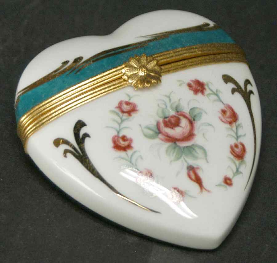 PEINT MAIN LIMOGES BOX Heart With Roses - No Box by Peint Main-1