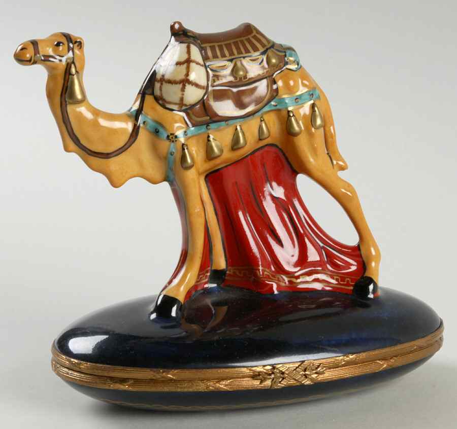 PEINT MAIN LIMOGES BOX Camel Standing - With Box Bx432 by Peint Main-1