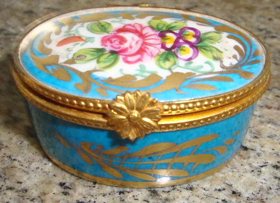 PEINT MAIN LIMOGES BOX Roses On Blue Box - No Box by Peint Main-1