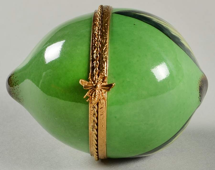 PEINT MAIN LIMOGES BOX Lime - No Box by Peint Main-1