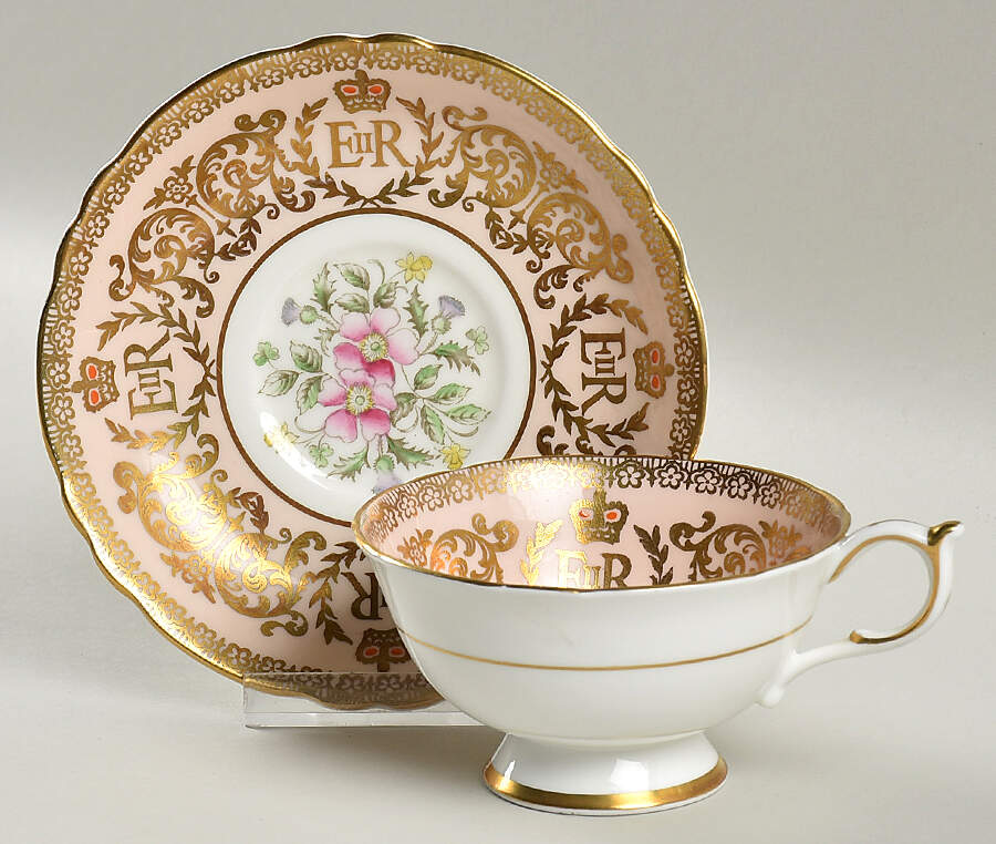 Royalty Giftware Elizabeth Ii Coronation Cup & Saucer - No Box by Paragon-1