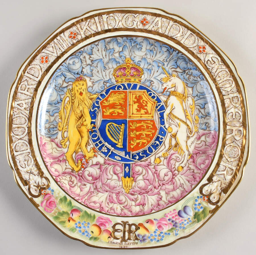 Royalty Giftware His Majesty King Edward Viii Plate - No Box by Paragon-1