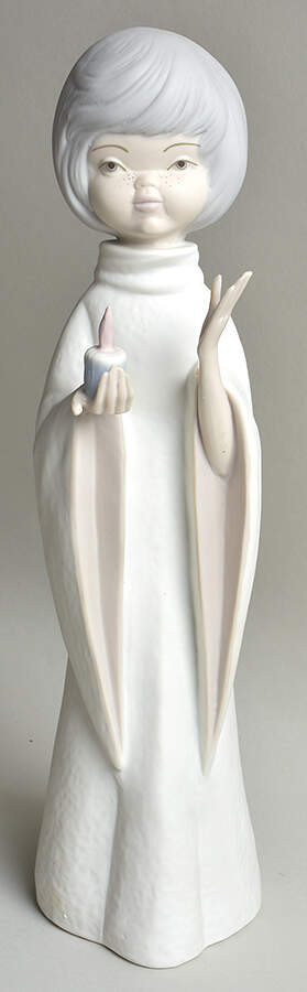 Porceval  Figurines Girl Holding Candle  - No Box by Porceval-1