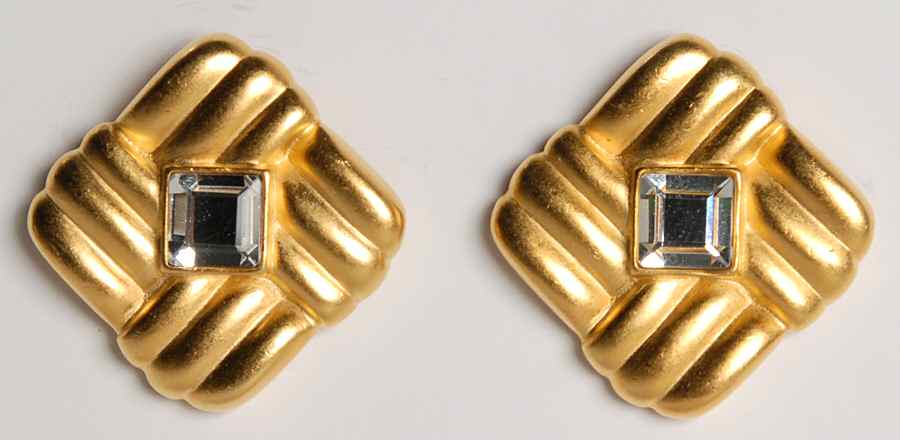 Princess House Jewelry Bold Matte Clips - No Box by Princess House-1