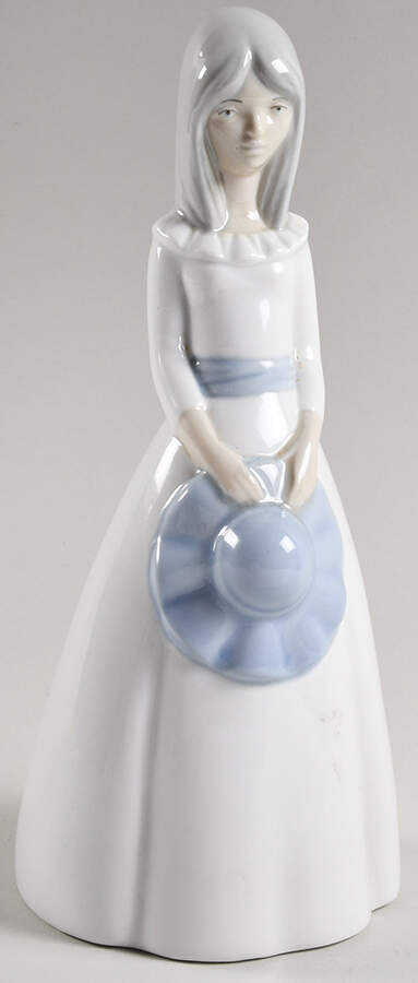 Porcelanas Miquel Requena Figurines Girl Holding Hat - Boxed by Porcelanas Miquel Requena-1
