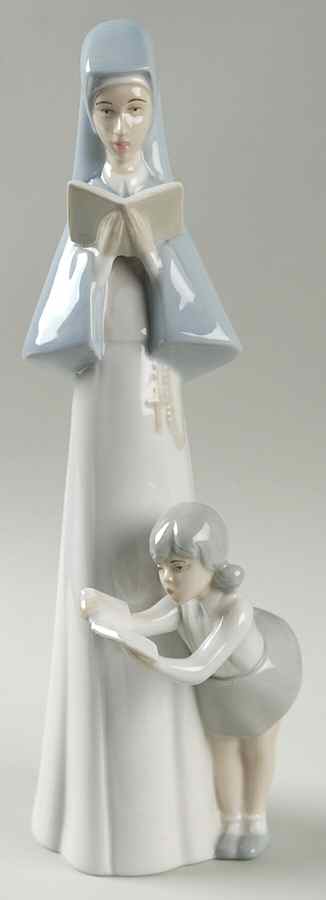 Porcelanas Miquel Requena Figurines Nun & Girl With Books - No Box by Porcelanas Miquel Requena-1
