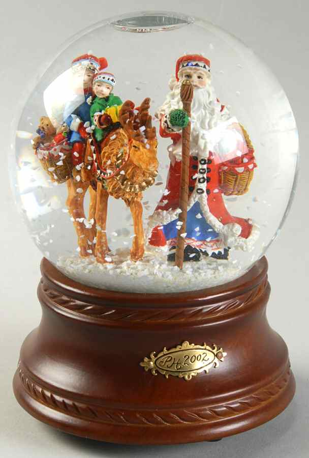 Holiday Musical Snowglobe 2002-A Wonderous Night - No Box by Princess House-1