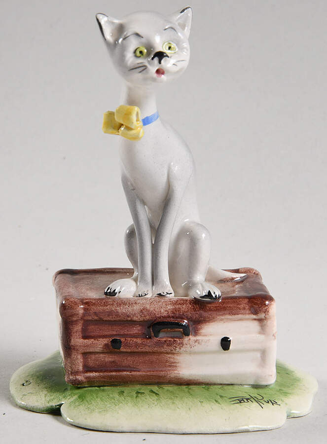 Lino Zampiva Figurines Gray Cat On Suitcase - No Box by Pastelceramica-1