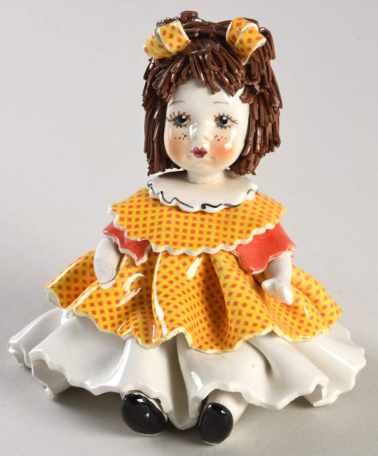 Lino Zampiva Figurines Girl Sitting Brown Hair Yellow Dress - Boxed by Pastelceramica-1