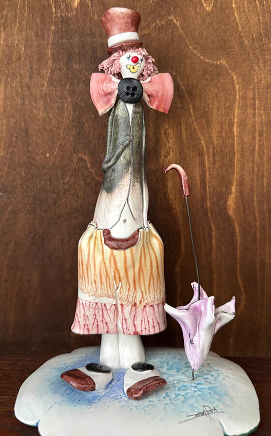 Lino Zampiva Figurines Clown W/Pink Bow&Umbrella - No Box by Pastelceramica-1