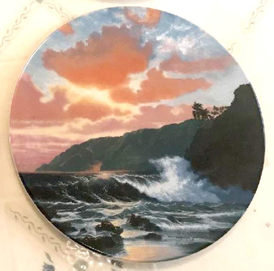 Hawaiian Splendor Coastal Harmony - Boxed by Pickard-1