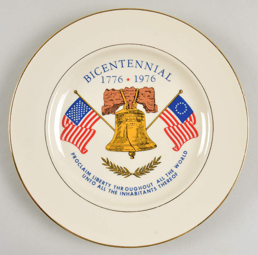 Commemorative Plates Bicentennial 1776-1976 - No Box by Preston Hopkinson Co-1