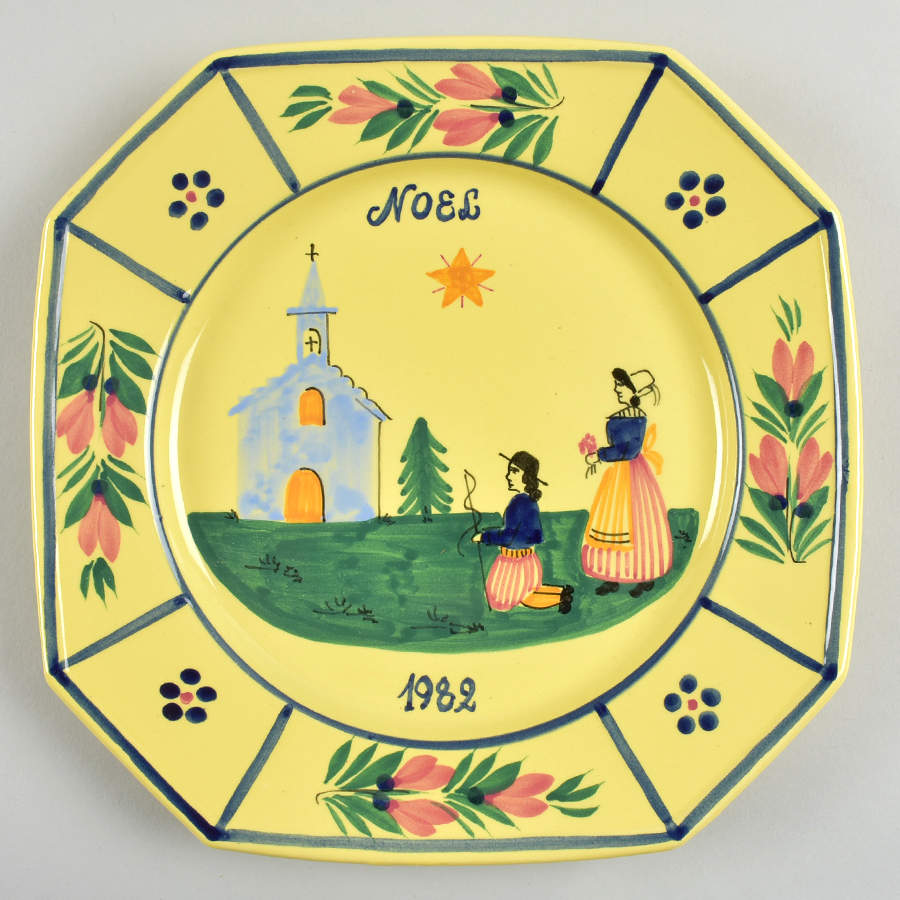 Quimper Christmas Plate Noel-Yellow 1982 - Boxed by Quimper-1