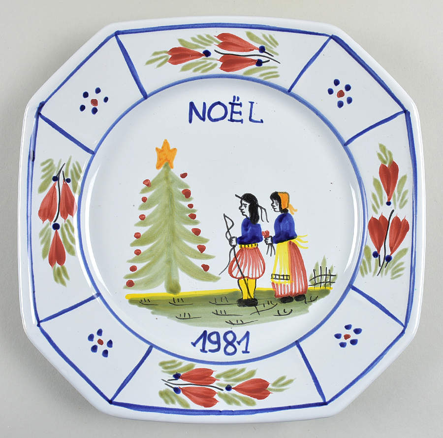 Quimper Christmas Plate Noel White-1981 - Boxed by Quimper-1