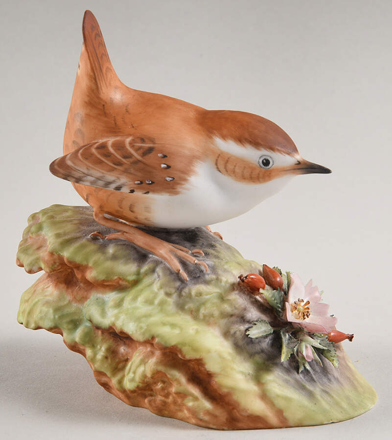 Bird Figurines Hedgerow Wren - Boxed by Royal Crown Derby-1