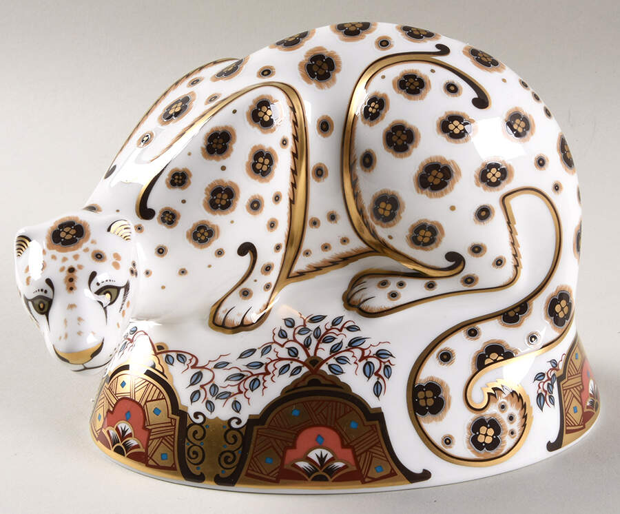 Imari Paperweight Collection Snow Leopard - Boxed by Royal Crown Derby-1