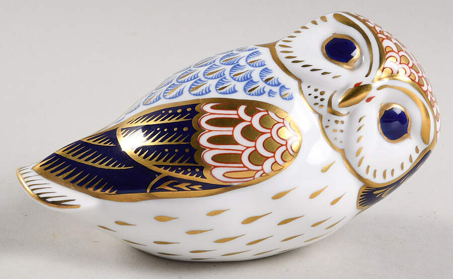 Imari Paperweight Collection Owl - No Box 84a by Royal Crown Derby-1