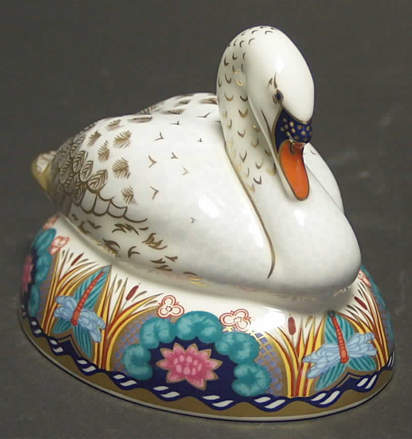 Imari Paperweight Collection Swan - Boxed by Royal Crown Derby-1