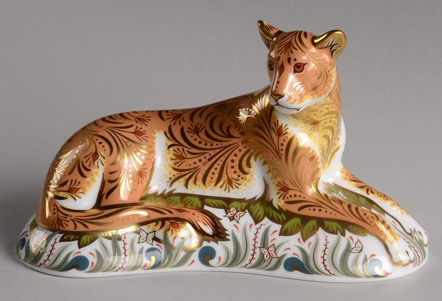 Imari Paperweight Collection Lioness - No Box by Royal Crown Derby-1