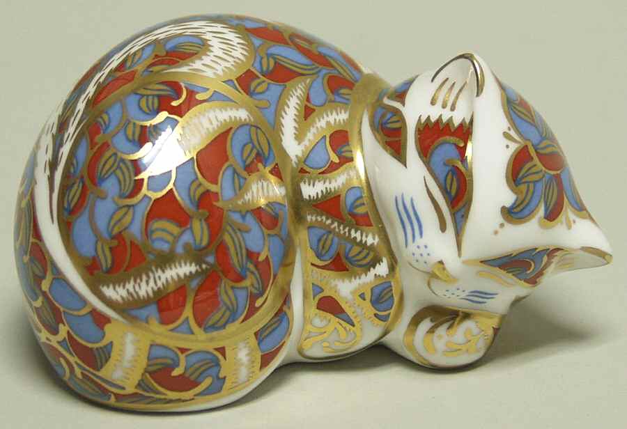Imari Paperweight Collection Contented Kitten - No Box by Royal Crown Derby-1