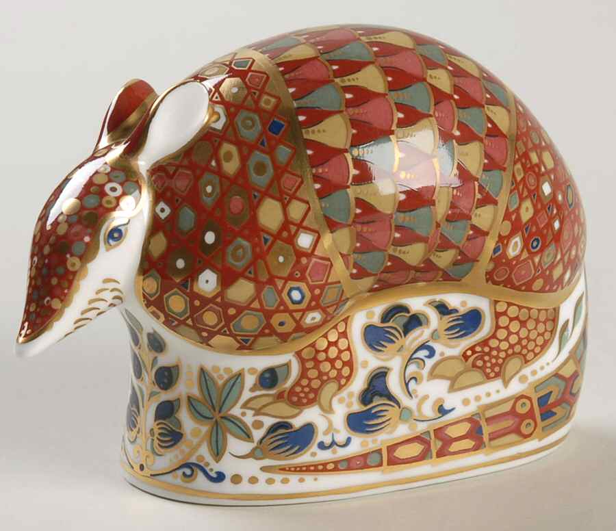 Imari Paperweight Collection Armadillo - Boxed by Royal Crown Derby-1