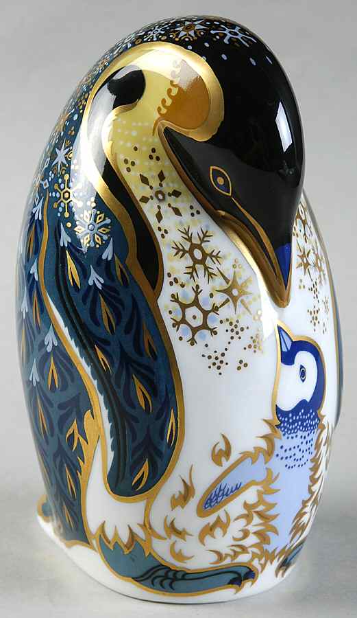 Imari Paperweight Collection Penguin & Chick - Boxed by Royal Crown Derby-1