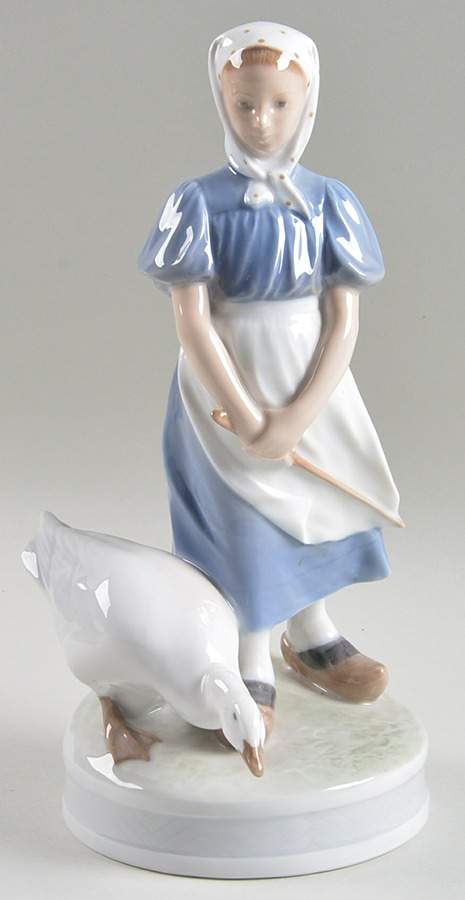World Life Goose Girl - No Box by Royal Copenhagen-1