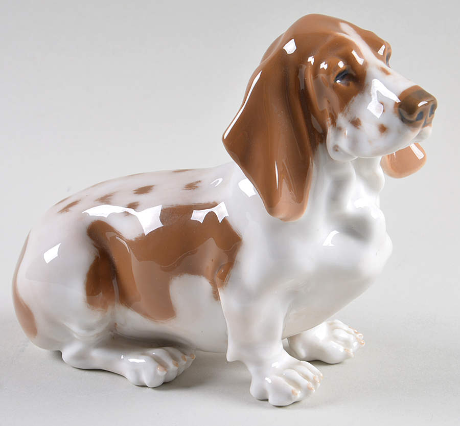 Dogs Basset Hound - No Box by Royal Copenhagen-1
