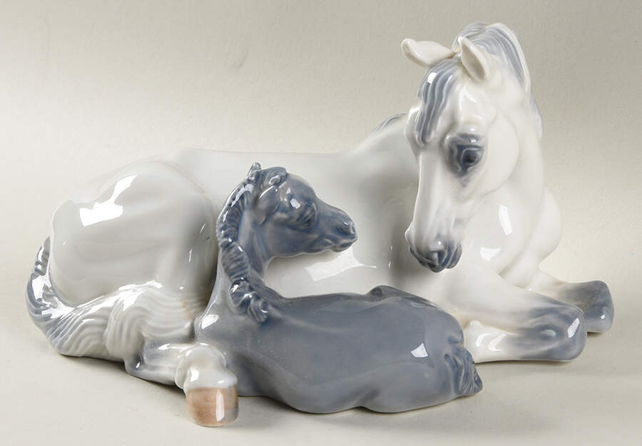 Animals-Farm and Domestic Mare & Foal - No Box by Royal Copenhagen-1