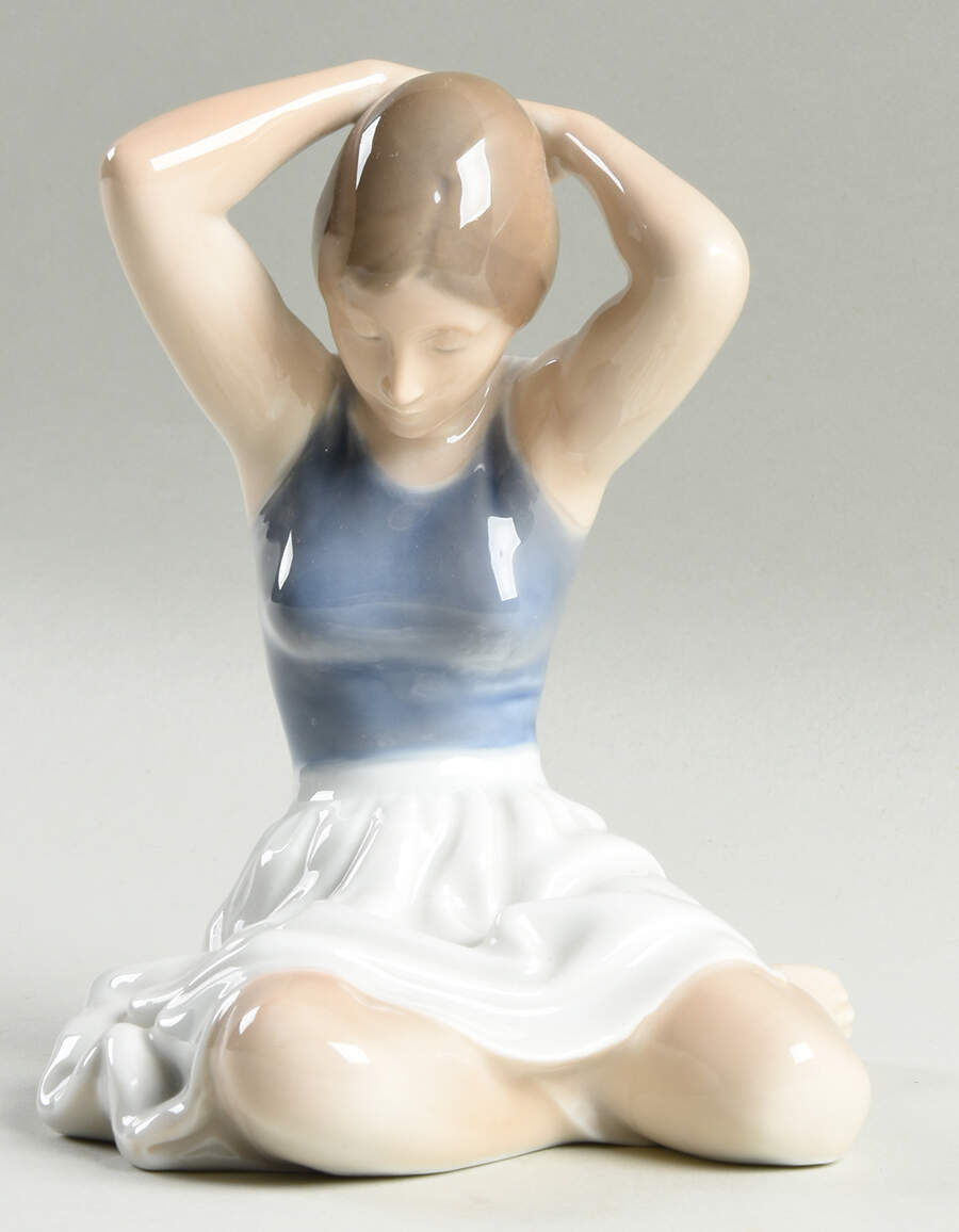 Children Girl Dressing Hair - No Box by Royal Copenhagen-1
