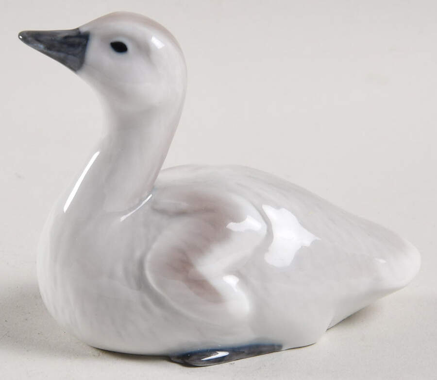 Birds Cygnet Stretching - No Box by Royal Copenhagen-1