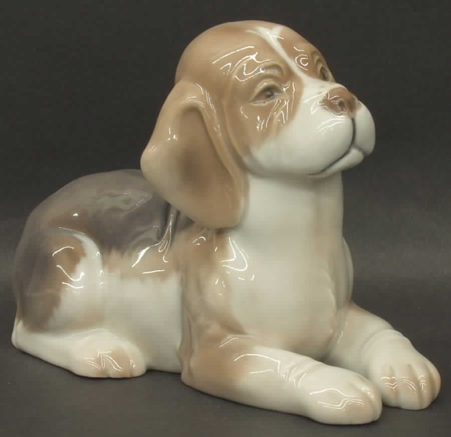 Dogs Beagle Lying - No Box by Royal Copenhagen-1