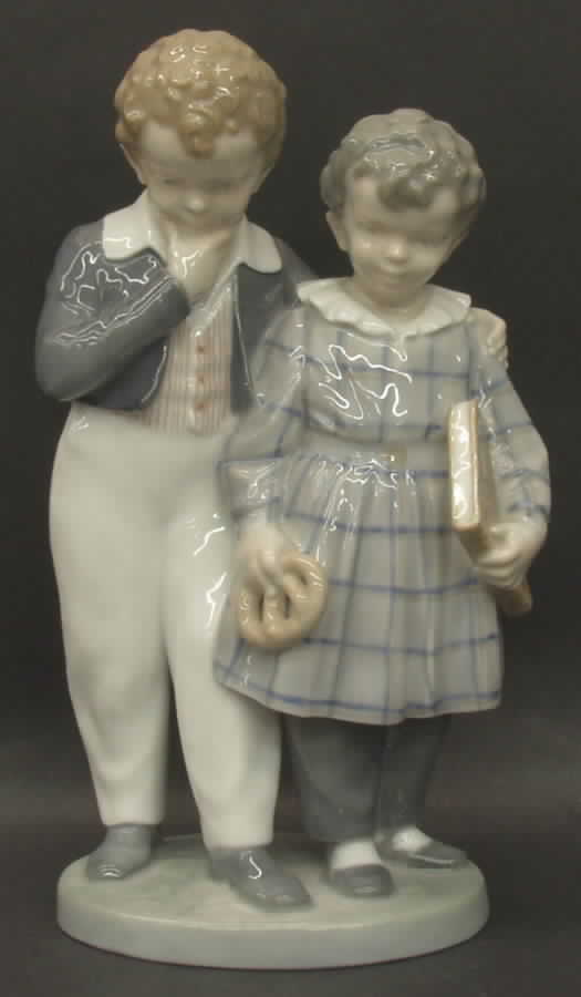Children Flight To America-Color - No Box by Royal Copenhagen-1