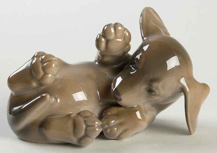 Dogs Dachshund - No Box by Royal Copenhagen-1