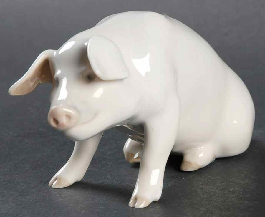 Animals-Farm and Domestic Pig - No Box by Royal Copenhagen-1