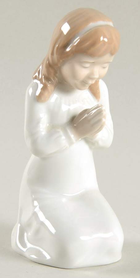 Children Girl Praying - No Box by Royal Copenhagen-1