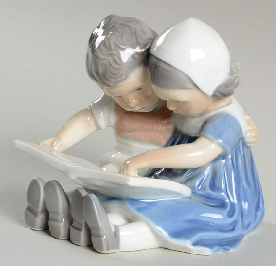 Children Reading Children - No Box by Royal Copenhagen-1