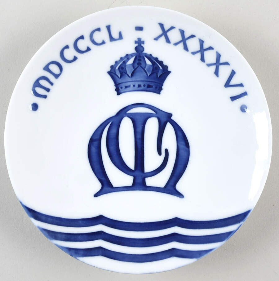 Single Release Commemorative Plates Prince Carl & Maud Wedding - No Box by Royal Copenhagen-1