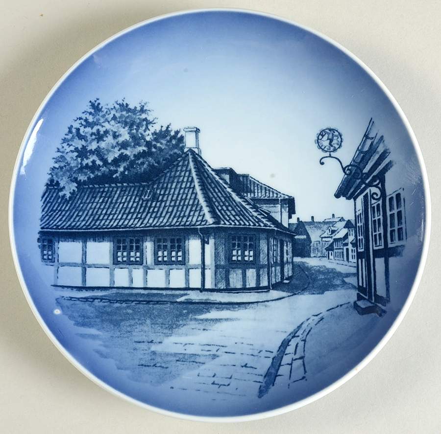 Single Release Commemorative Plates H.C. Andersen's House - No Box by Royal Copenhagen-1